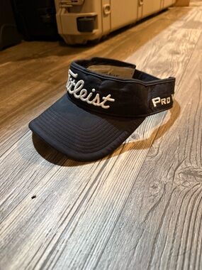 Titleist White and Black Golf Visor